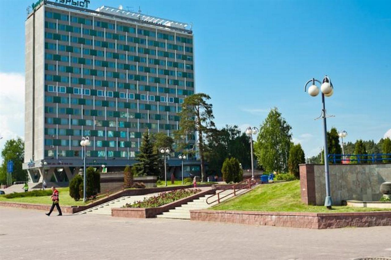 Tourist Hotel Minsk Exterior photo